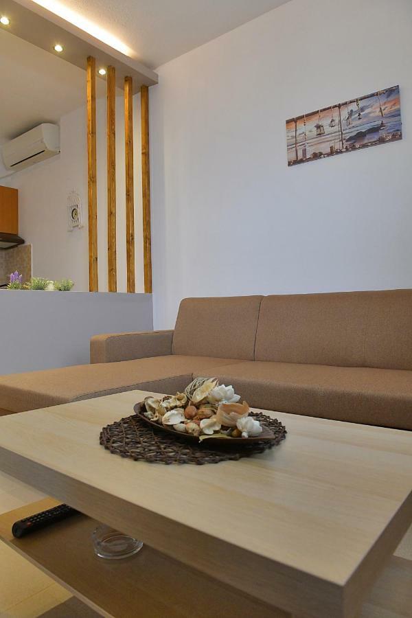 Elaionas Apt. Psakoudia Luaran gambar